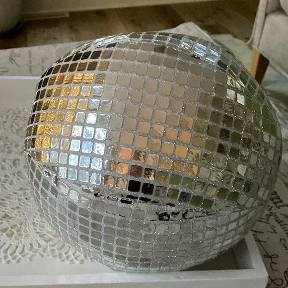 Disco ball pillow - Picture 2 of 3